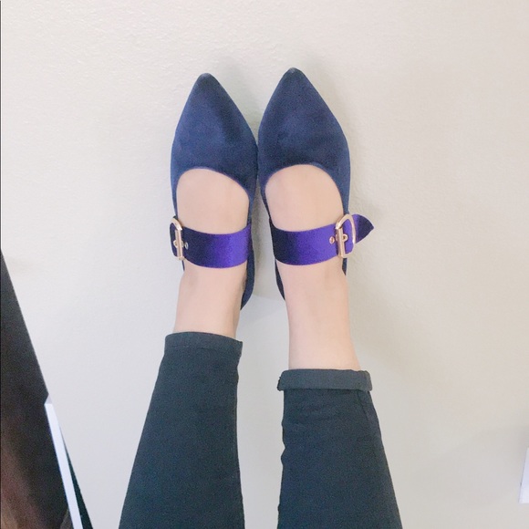 Ladies Mary Jane flat shoes. Blue - Picture 2 of 4